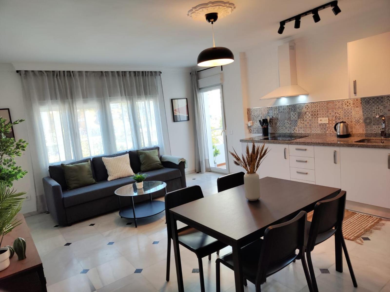 Wintowinrentals Your Home Steps From The Center Málaga Exterior foto